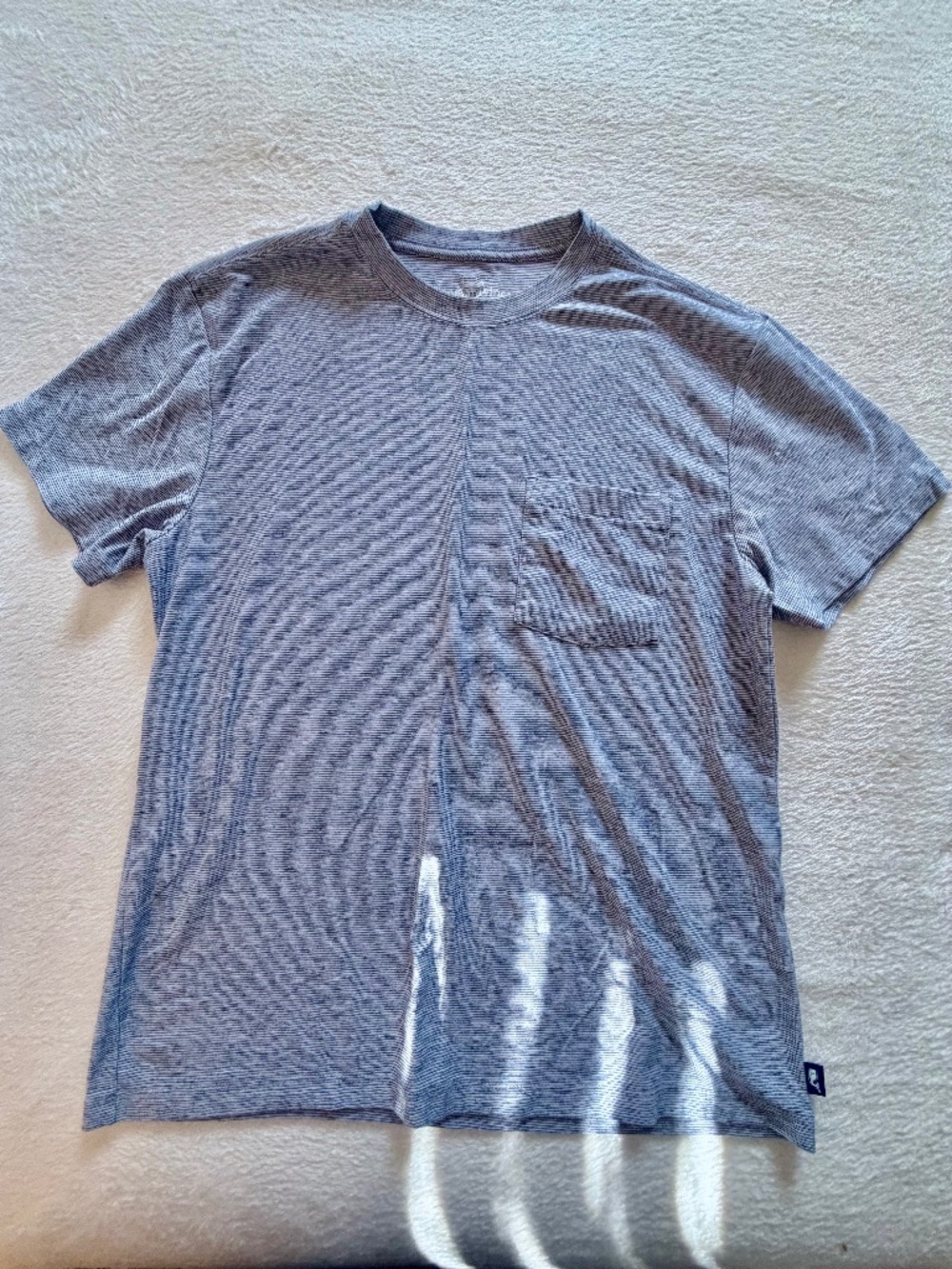 Vineyard Vines Men's Island T-Shirt Size Small